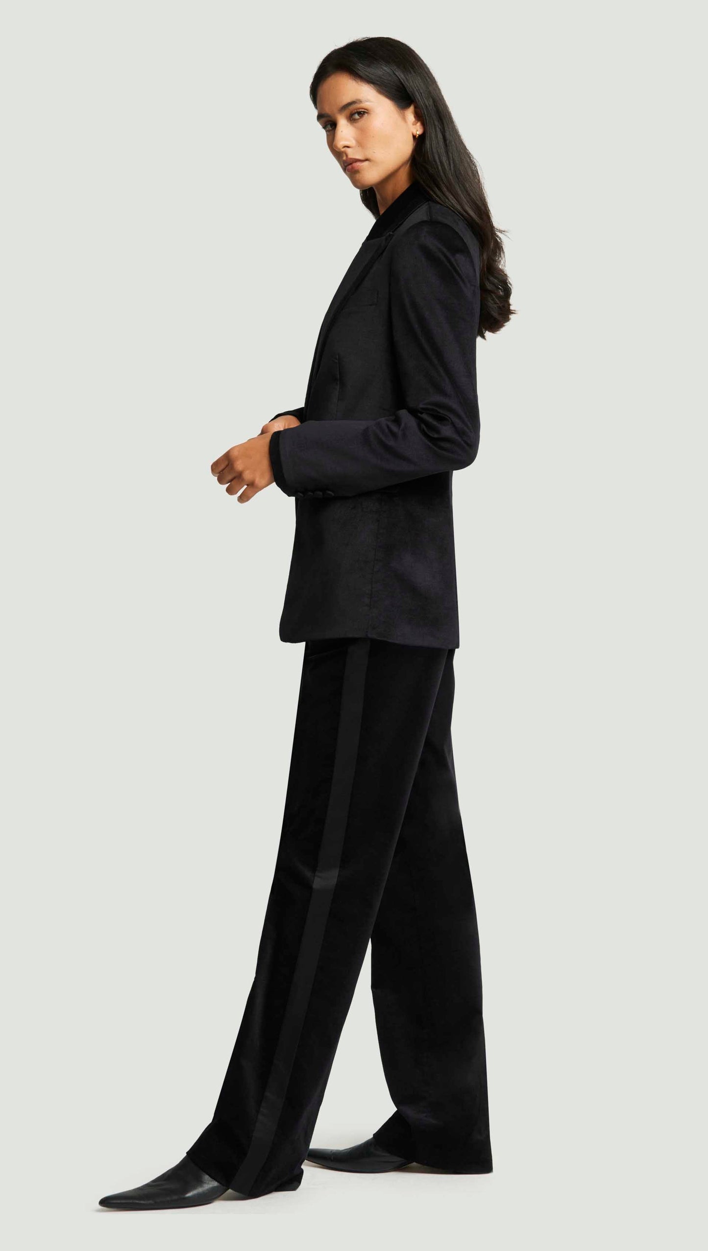 Sculpted Blazer in Velvet w/Satin Detail | Black