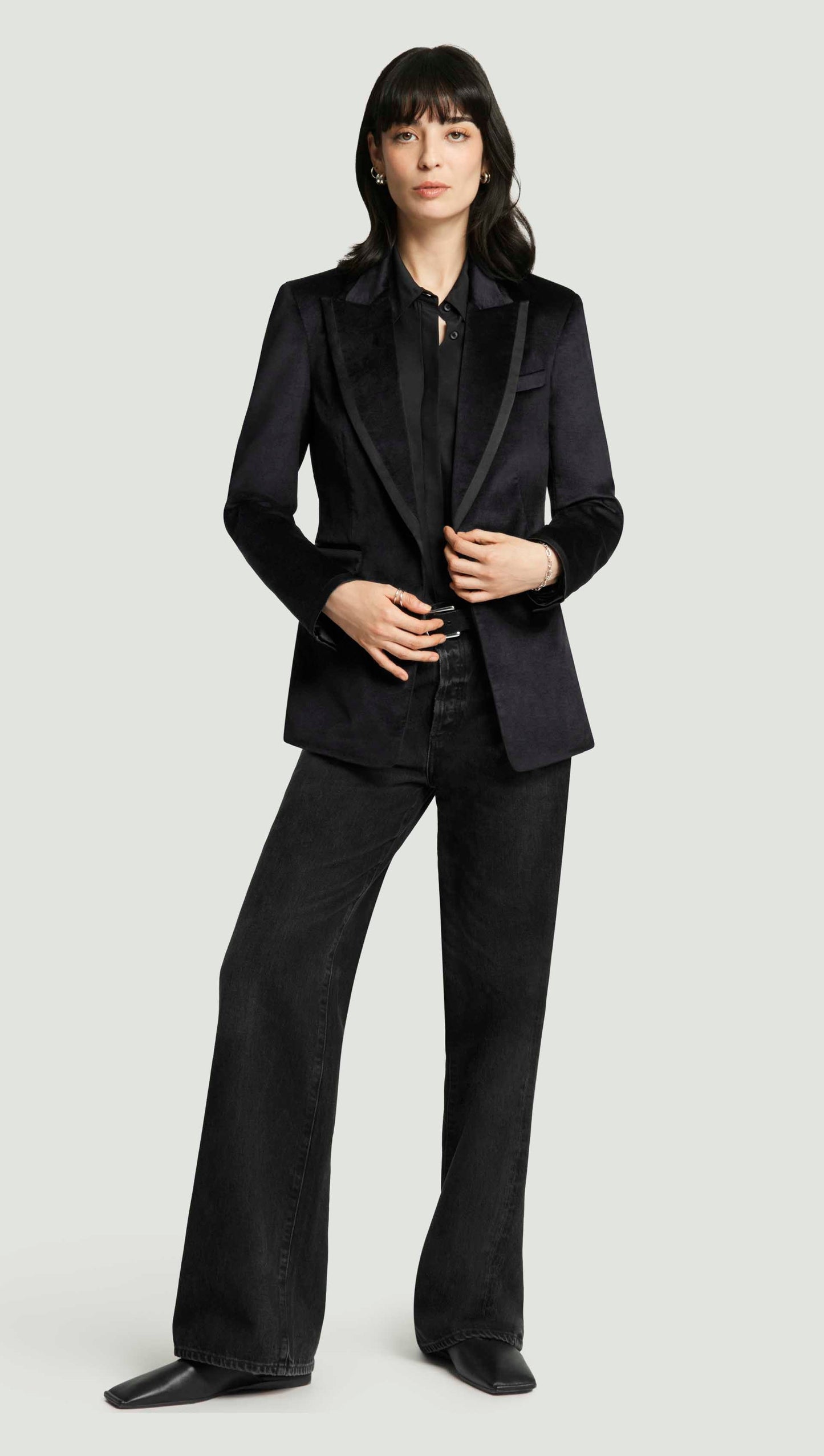 Sculpted Blazer in Velvet w/Satin Detail | Black