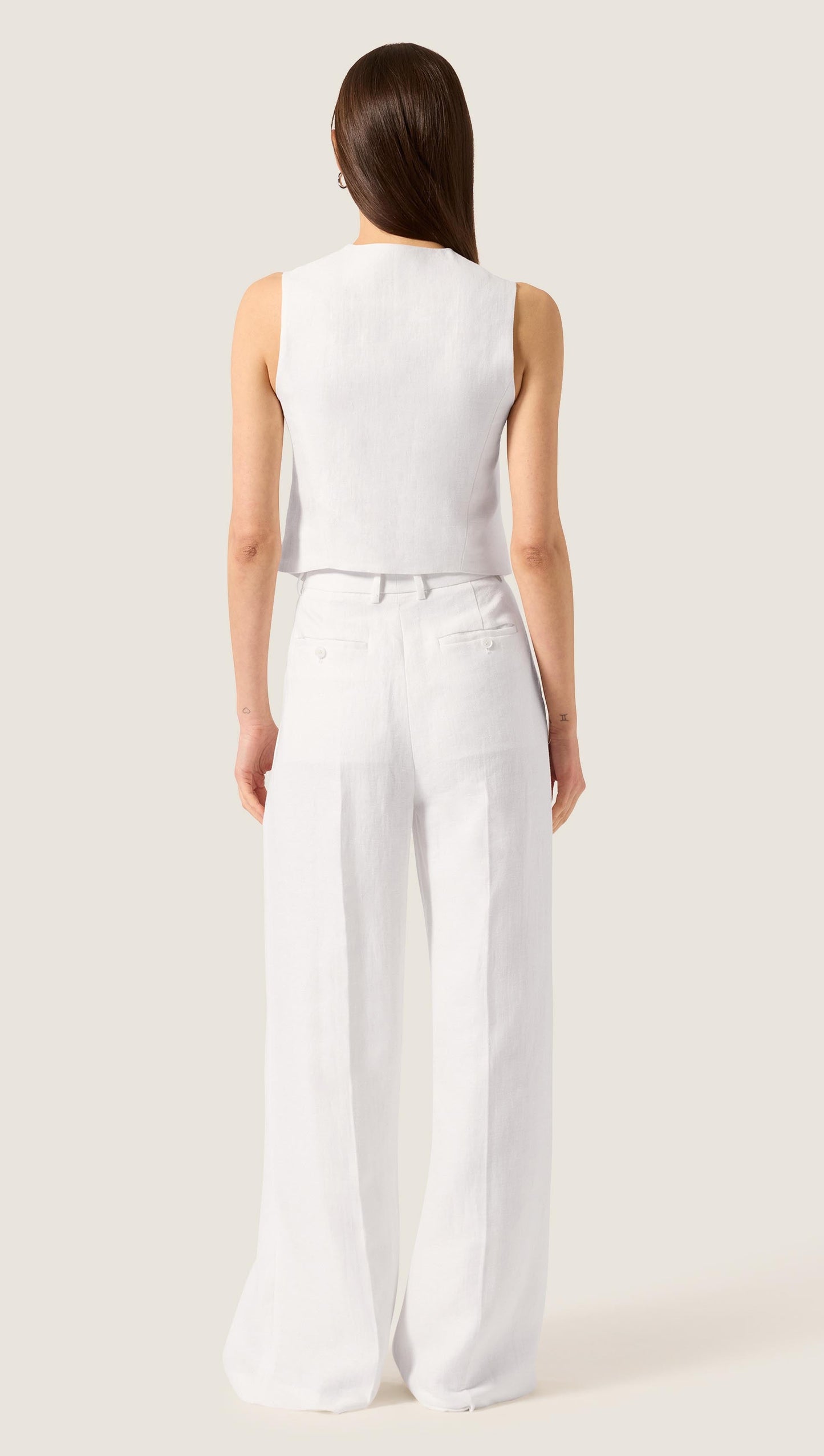 Scoop Neck Waistcoat in Viscose Linen | Ivory