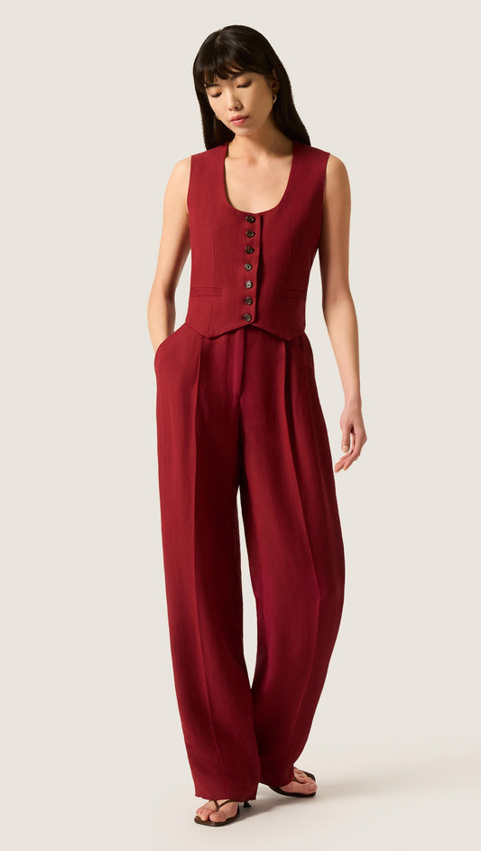 Scoop Neck Waistcoat in Viscose Linen | Maroon